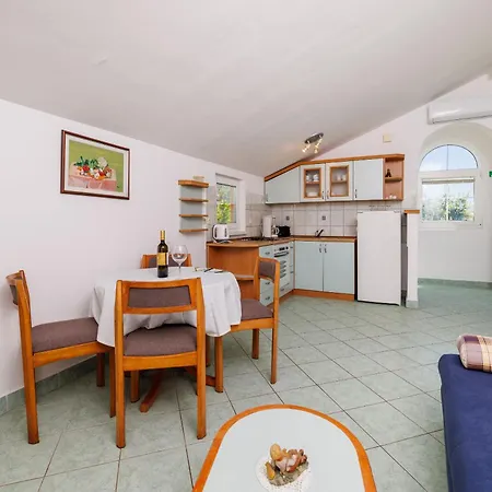 Apartment Andelka D